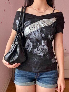 y2k guess black v-neck baby tee with silver graphic